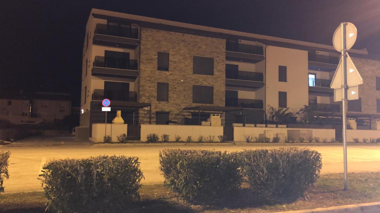 Apartment Petrovic Медулин Экстерьер фото